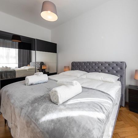 Vienna Dream Apartments City Center ภายนอก รูปภาพ
