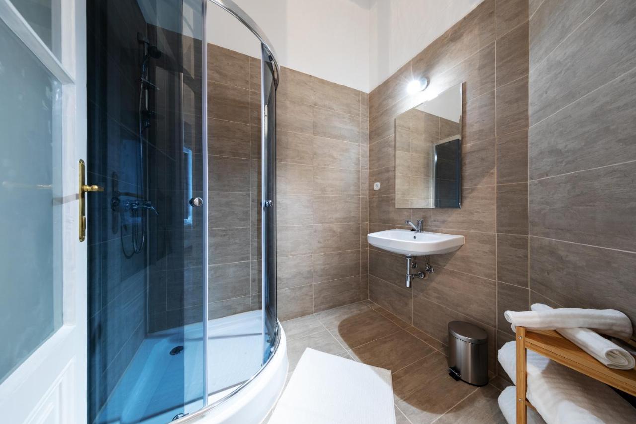 Vienna Dream Apartments City Center ภายนอก รูปภาพ