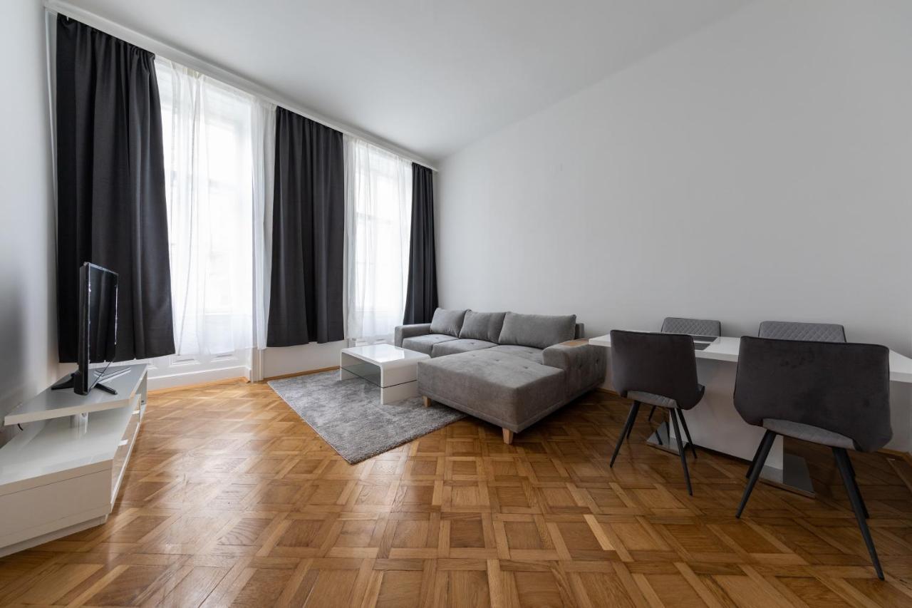 Vienna Dream Apartments City Center ภายนอก รูปภาพ