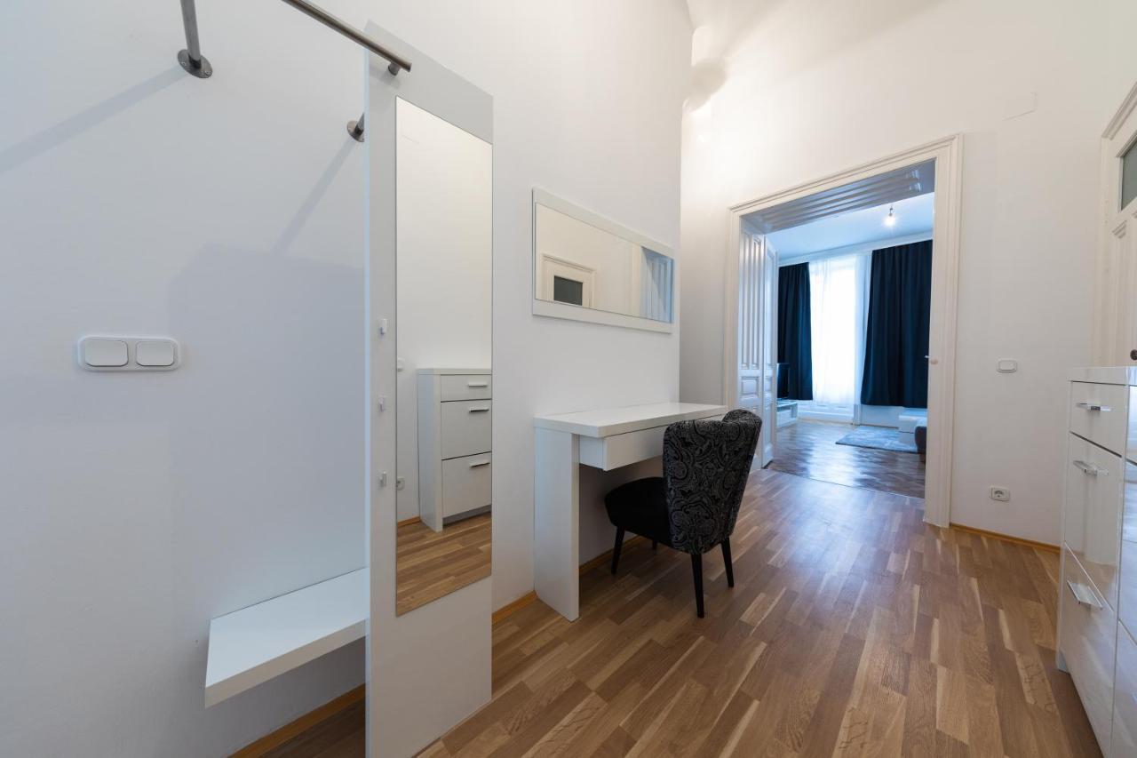 Vienna Dream Apartments City Center ภายนอก รูปภาพ