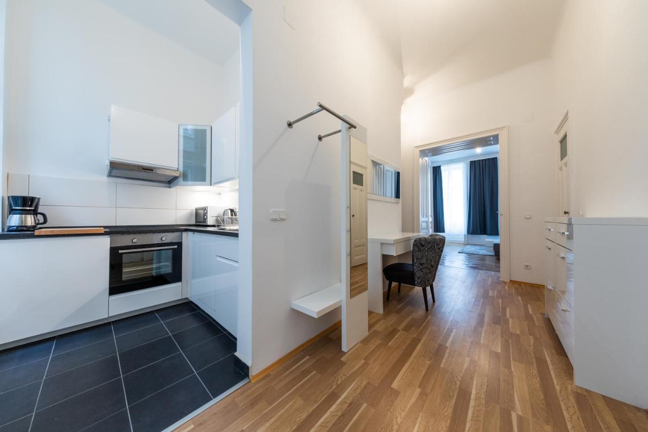 Vienna Dream Apartments City Center ภายนอก รูปภาพ