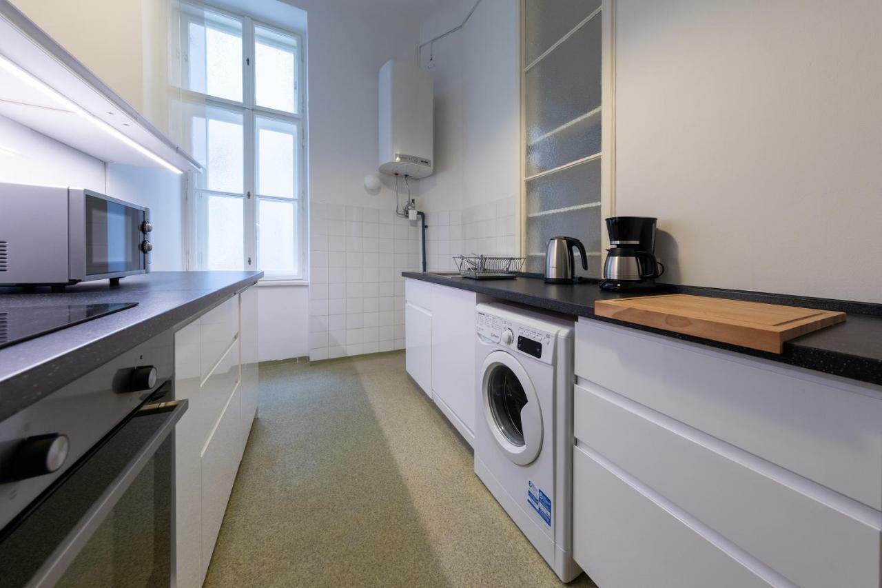 Vienna Dream Apartments City Center ภายนอก รูปภาพ