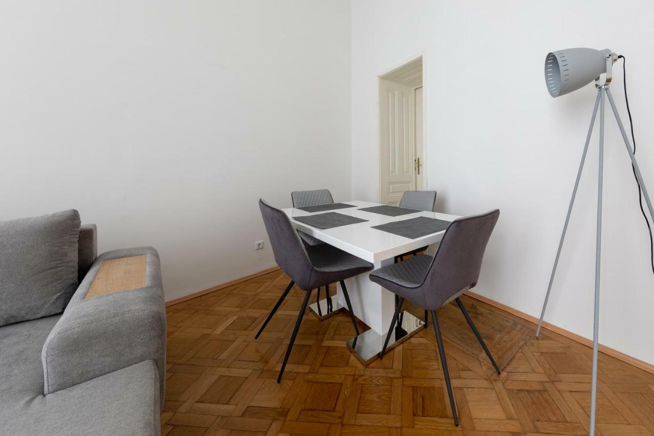 Vienna Dream Apartments City Center ภายนอก รูปภาพ