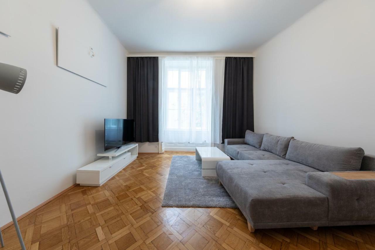 Vienna Dream Apartments City Center ภายนอก รูปภาพ