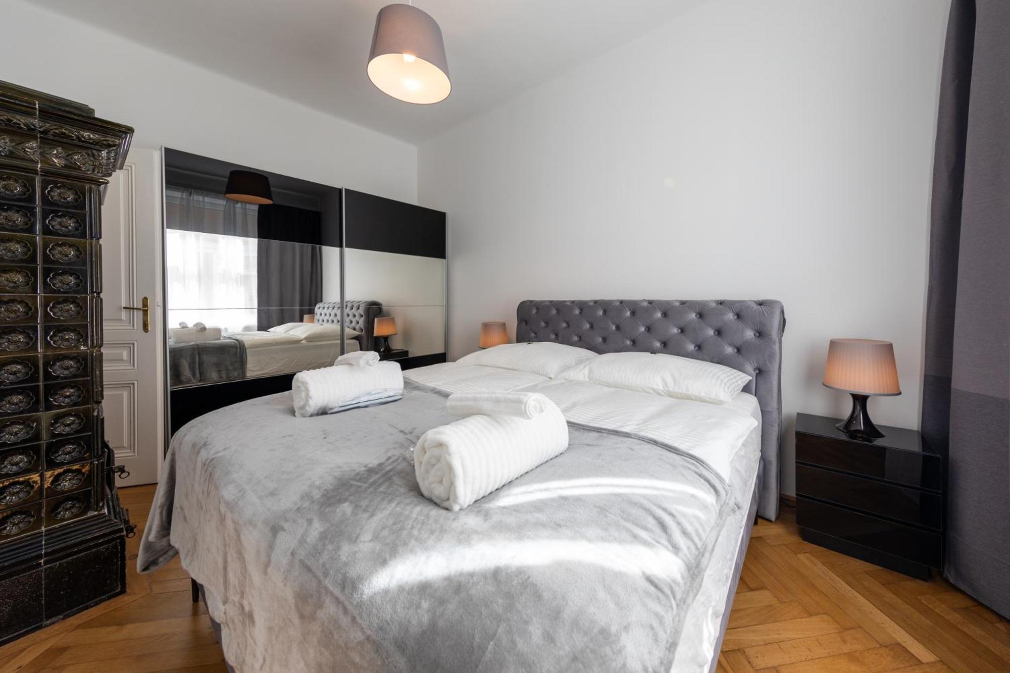 Vienna Dream Apartments City Center ภายนอก รูปภาพ