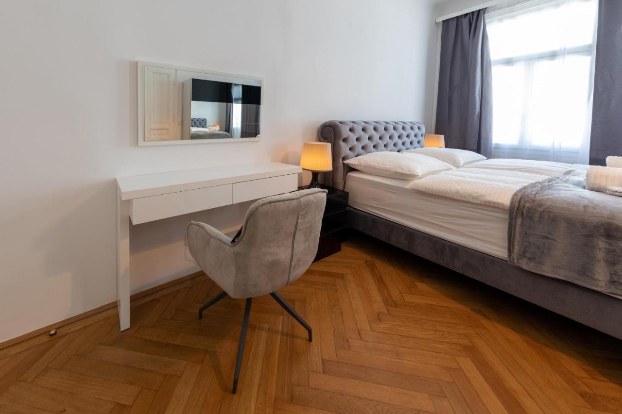 Vienna Dream Apartments City Center ภายนอก รูปภาพ