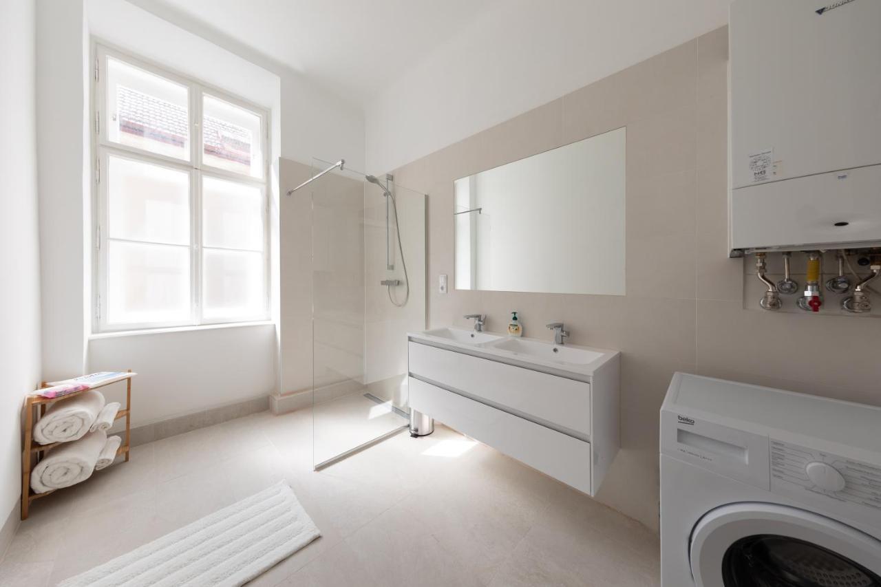 Vienna Dream Apartments City Center ภายนอก รูปภาพ